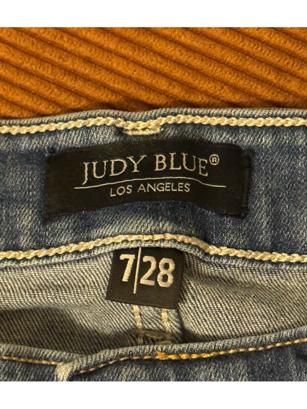 Judy Blue Cropped Bootcut Jeans Size 7/28 Medium Wash Raw Hem Stretch Denim - Picture 3 of 6